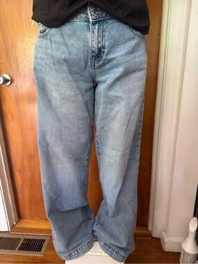 Classic Womens Low Rise Baggy Jeans Size 28  Light Blue Denim Jeans